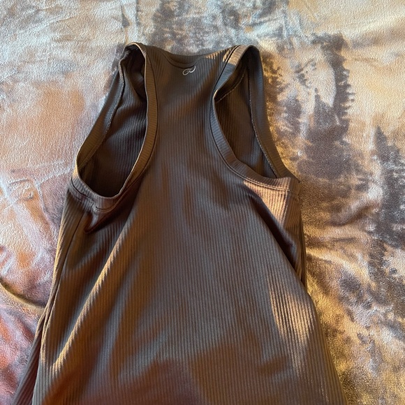 CALIA Tank - Picture 4 of 4